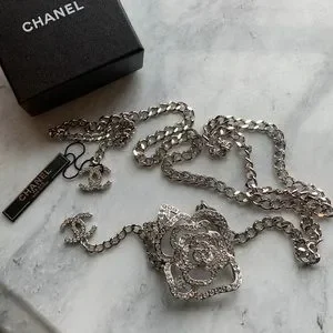 CHANEL | Accessories | Chanel Swarovski Crystal Camellia  display picture 1